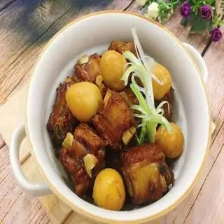 Hình ảnh Sườn kho trứng cút