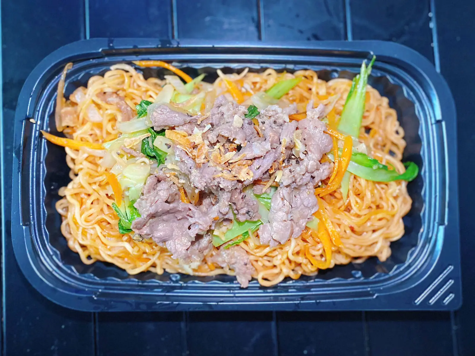 Hình ảnh Mì xào bò củ hành