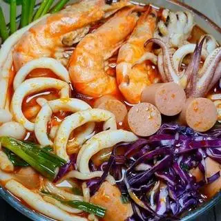 Hình ảnh Mỳ cay hải sản