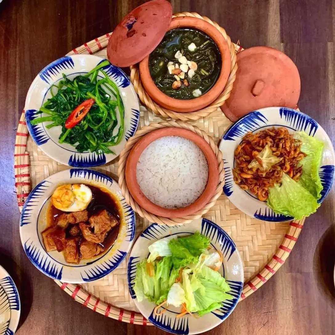 Hình ảnh Cơm Ngon Mỗi Ngày - Bếp Nhà Mẹ - Lý Chính Thắng