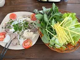 Hình ảnh Lòng bò cuốn bánh tráng