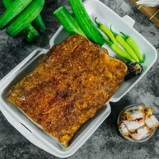 Hình ảnh Heo đùi vai quay 300gr - kèm rau