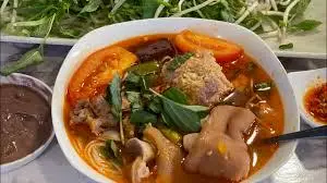 Hình ảnh Bún riêu cua giò