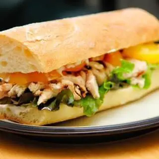 Hình ảnh Chicken sandwish & fries