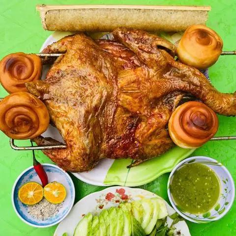 Hình ảnh Ngũ Phong Quán - Cơm Lam & Gà Nướng - Trường Chinh