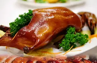 Hình ảnh Vịt quay da giòn 1 con