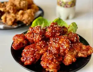 Hình ảnh Gà rán sốt cay Hàn Quốc