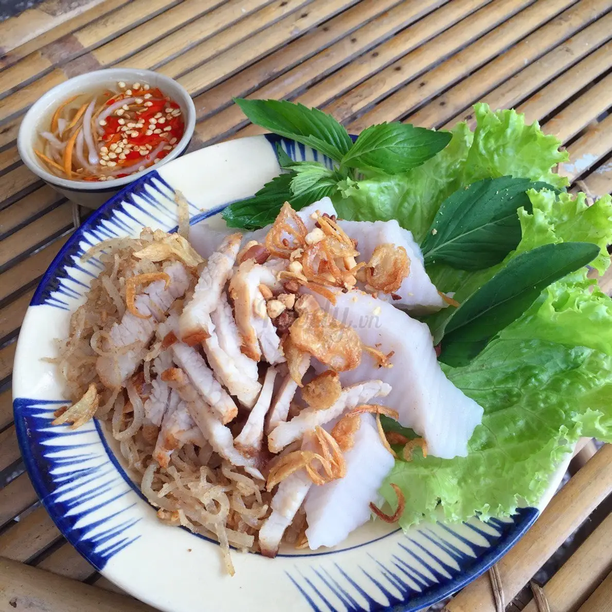 Hình ảnh Bánh đúc bì thịt khìa