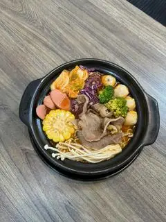 Hình ảnh Mì kim chi bò Mỹ