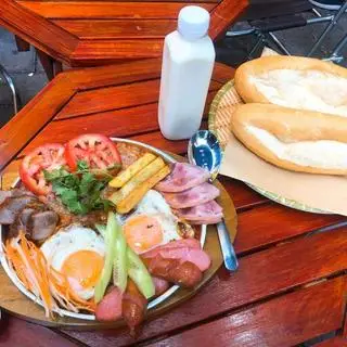 Hình ảnh Bánh Mì Chảo Truyền Thống