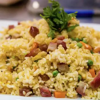 Hình ảnh Cơm chiên Dương Châu - bò