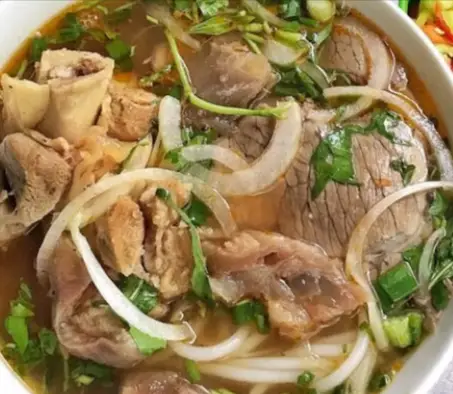 Hình ảnh Bún bò nạm giò
