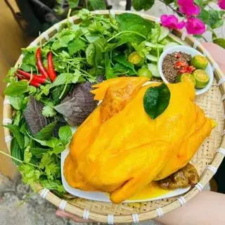 Hình ảnh Gà ủ muối hoa tiêu - nguyên con