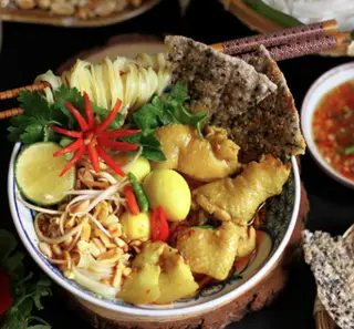 Hình ảnh Mì Quảng gà