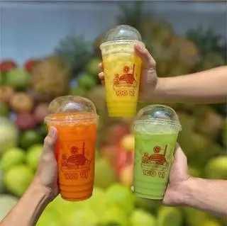 Hình ảnh Mua 2 ly bất kỳ tặng 1 ổi đào