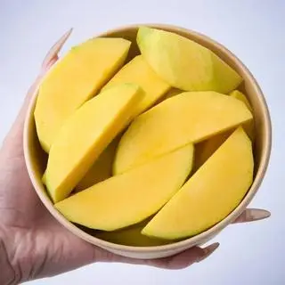 Hình ảnh Xoài chua ngọt cắt sẵn