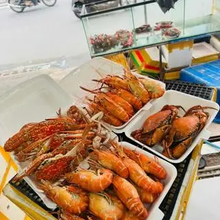 Hình ảnh Combo 7 -  1 gạch lớn - 3 thịt - 3 mực kèm 7 tôm hấp