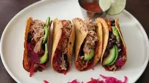 Hình ảnh Bánh tacos gà nướng cay