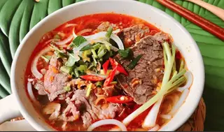 Hình ảnh Bún bò tái nạm