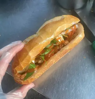Hình ảnh Bánh mì chả cá
