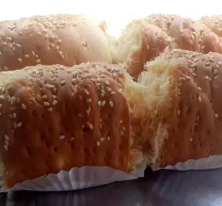 Hình ảnh Bánh mì cuộn chà bông