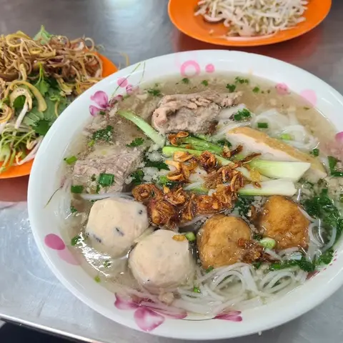 Hình ảnh 3 Mi - Bún Mọc, Bánh Mì & Cơm Tấm - Phú Lộc