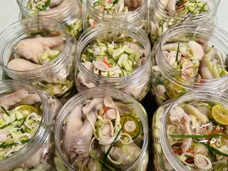 Hình ảnh Chân gà sả tắc