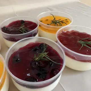 Hình ảnh PANNA COTTA thơm béo vị dâu tằm