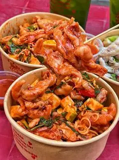 Hình ảnh Chân gà sốt Thái rút xương phần nhỏ