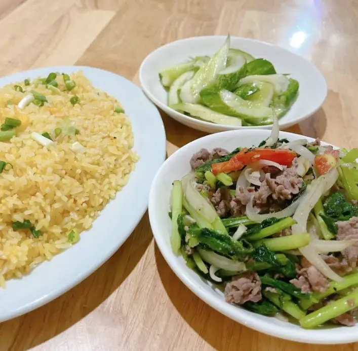 Hình ảnh Cơm rang cải bò