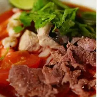 Hình ảnh Bún Thái mực bò