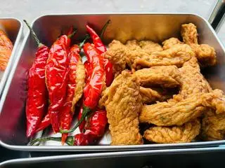 Hình ảnh Cơm chả cá chiên