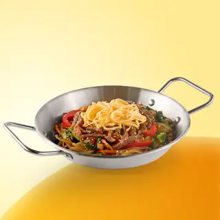 Hình ảnh Miến Trộn Bò Japchae