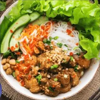 Hình ảnh Bún thịt nướng - nem nướng