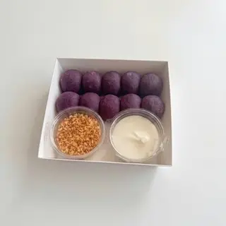 Hình ảnh Mochi chấm kem vị khoai lang
