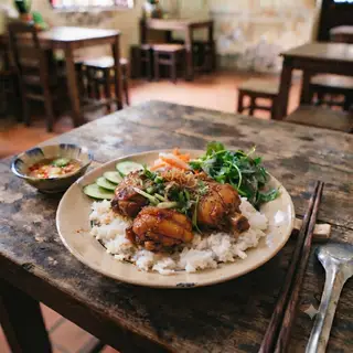 Hình ảnh Cơm tấm gà kho
