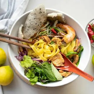 Hình ảnh Mì Quảng tô vừa