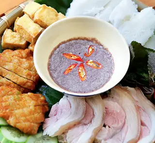 Hình ảnh Bún đậu thịt bắp chả cốm