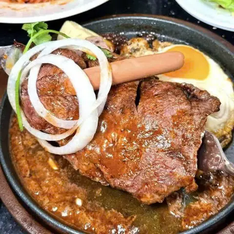 Hình ảnh BEEFSTEAK & HOTPOT - Nguyễn Ảnh Thủ