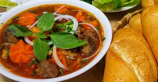 Hình ảnh Bò kho bánh mì