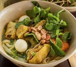 Hình ảnh Mì Quảng gà