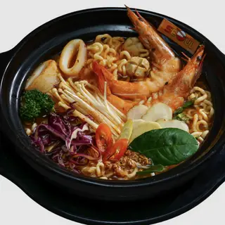 Hình ảnh Mì lẩu Thái hải sản