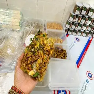 Hình ảnh Bánh tráng trộn chay