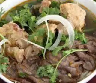 Hình ảnh Bún bò tái gân