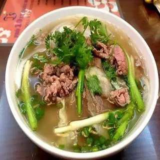 Hình ảnh Phở tái lăn