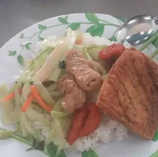 Hình ảnh Cơm chay thập cẩm vừa