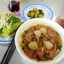 Hình ảnh Bún bò tái chả