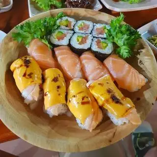 Hình ảnh Nigiri cá hồi