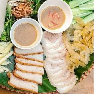 Hình ảnh Bánh tráng cuốn thịt heo chiên