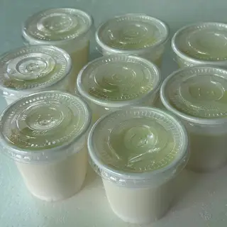 Hình ảnh Combo sữa chua phomai - 1 hủ tàu hủ tươi Cô Vang
